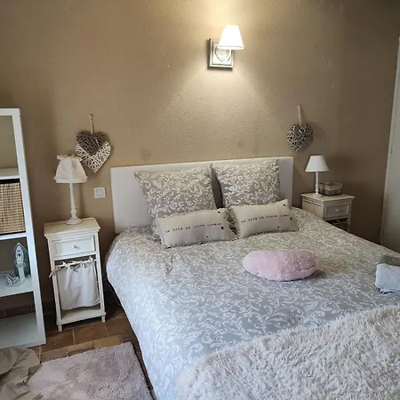 Gîte Les Piraudières Noyant-de-Touraine Chambre photo